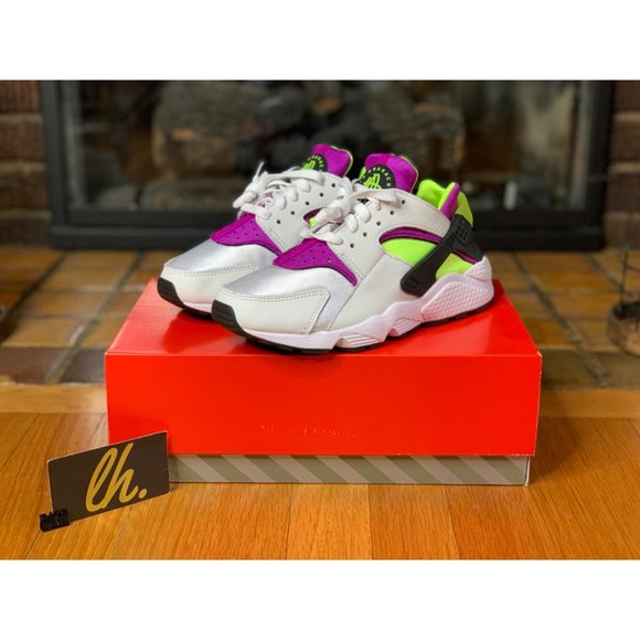 Size 8.5 Women’s Nike Air Huarache Run “White Neon Magenta” DH4439-101 - Picture 3 of 8